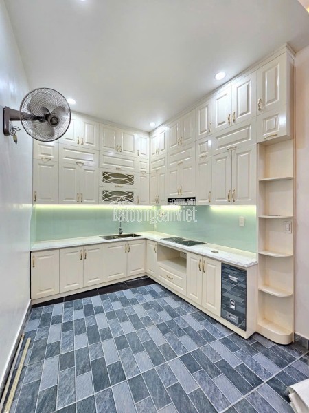 SIÊU PHẨM NHÀ ĐỘC LẬP 4 TẦNG , NỘI THẤT CAO CẤP HÀNG KÊNH