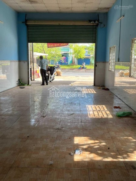 Nhà mặt tiền Hòa Bình kế bên trường tiểu học Hòa Bình, 13,5 TY