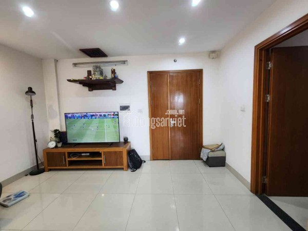 Tin thật bán đất phố Trạm long Biên 10 tỷ 70m ô tô đỗ cửa