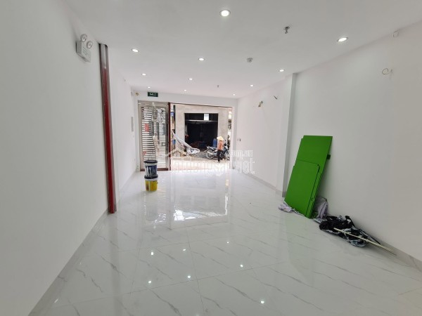 Tin thật Ngọc Thụy Long Biên 10 đồng 50m ô tô vỉa hè ô tô