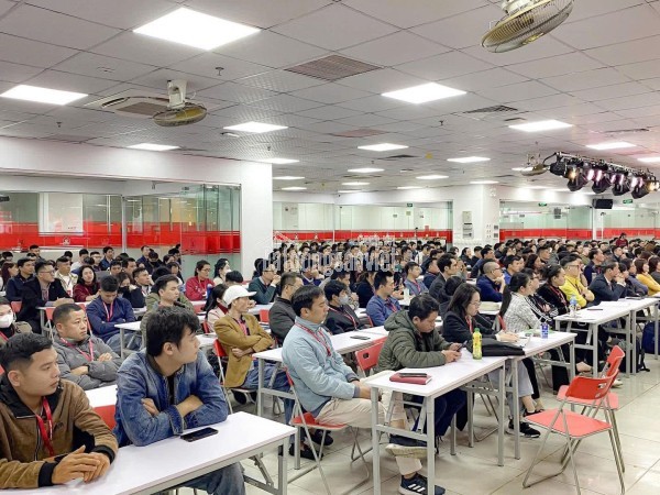 KHÔNG CÓ CĂN THỨ 2 - NGAY TRUNG TÂM  - NHÀ 4 TẦNG HẺM XE TẢI - THÔNG TỨ TUNG - CHỈ 6 TỶ XÍU