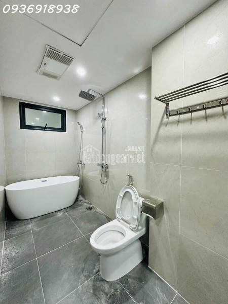 Chỉ 9.9 tỷ-DUY NHẤT 01 CĂN CÓ THANG MÁY-Ba Đình, Hà Nội