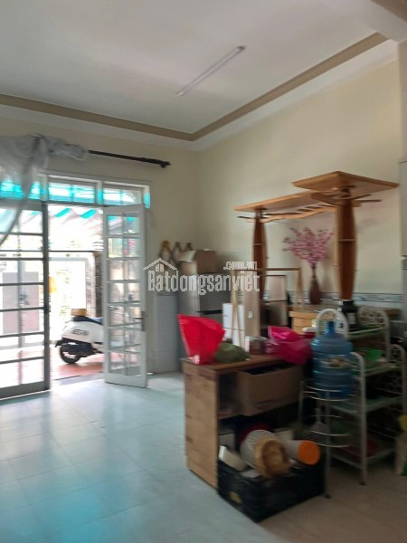 Cho thuê villa 8 phòng ngủ đường Hùng Vương phường 9 Đà Lạt giá 18 triệu/tháng