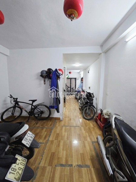 Tin thật NGuyễn Sơn Long biên 7 tỷ 40m,gần phố