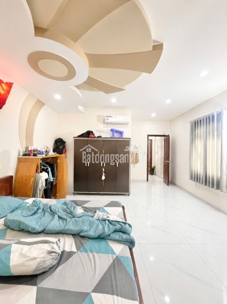 NHÀ 2 TẦNG - HẺM XE HƠI - LÊ VĂN QUỚI - CHỈ HƠN 4 TỶ
