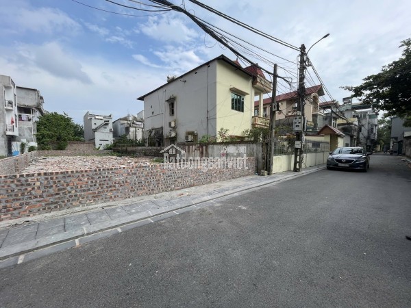Lô Góc 207m2 - Gần Bệnh viện Bắc Thăng Long (Than 3) - Đông Anh - Hà Nội. Giá 65tr/m2