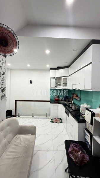 Chính chủ bán căn hộ góc đẹp CT1 A10 Nam Trung Yên - View hồ thoáng mát, không gian sống lý tưởng