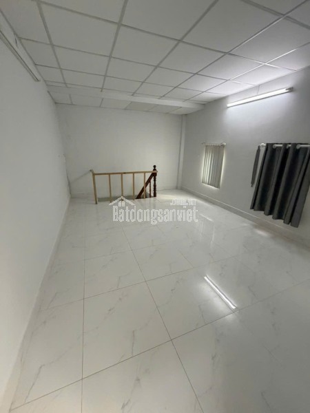 Chính chủ bán căn hộ góc đẹp CT1 A10 Nam Trung Yên - View hồ thoáng mát, không gian sống lý tưởng