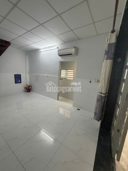Chính chủ bán căn hộ góc đẹp CT1 A10 Nam Trung Yên - View hồ thoáng mát, không gian sống lý tưởng