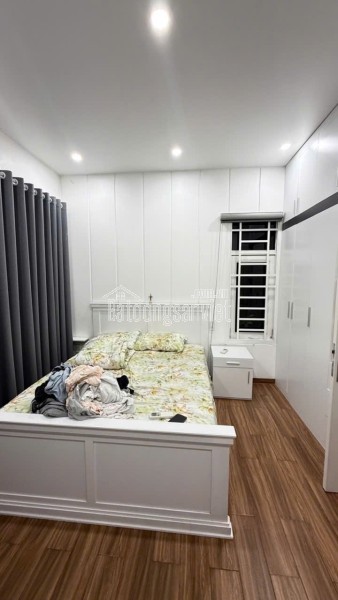 Chính chủ bán căn hộ góc đẹp CT1 A10 Nam Trung Yên - View hồ thoáng mát, không gian sống lý tưởng