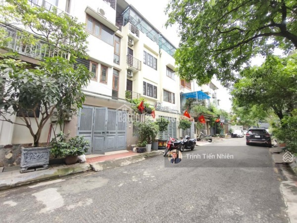 PHÂN LÔ- 126 HOÀNG VĂN THÁI-GẦN PHỐ-Ô TÔ SÁT NHÀ-CHỈ 13.45 tỷ còn TL
