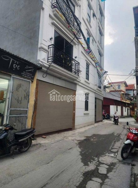 Về quê bán nhà Ngọc Lâm 9 tỷ 50m ô tô,Long Biên