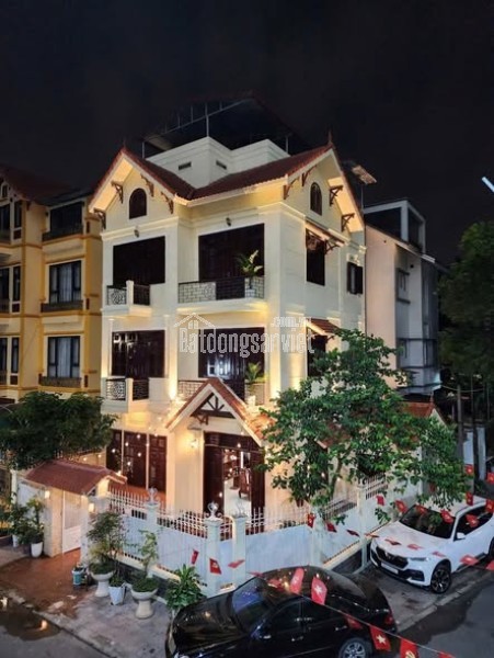 NHỈNH 7 TỶ! CCMN 7 TẦNG THANG MÁY, 10PKK, PHÚ DIỄN, 30 TRIỆU/M, Ô TÔ TRÁNH 50M