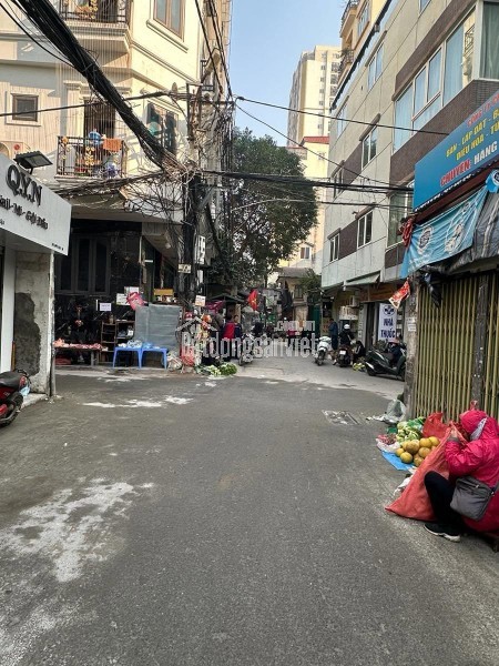 Nhà phố Ái Mộ ngõ thông 9 tỷ 45m ô tô thang máy,Long Biên