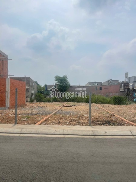 BÁN 2 LÔ ĐẤT MẶT TIỀN ĐƯỜNG NHỰA 12M TẶNG 2 MÓNG 4 TẤM CÓ SẴN