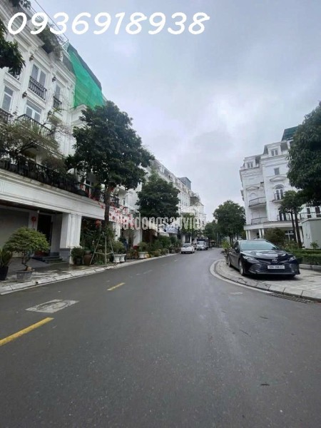 Siêu rẻ-11.5 tỷ-7t thang máy-gara ô tô-nhà mới-CHỈ CÒN 1 CĂN DUY NHẤT-Đại Mỗ, Nam Từ Liêm, HN