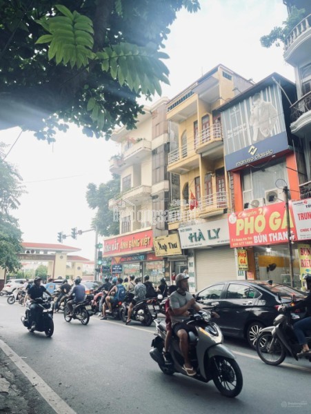 PHÂN LÔ BỘ CÔNG AN, HOÀNG VĂN THÁI, PHƯƠNG LIỆT, LÔ GÓC, Ô TÔ TRÁNH