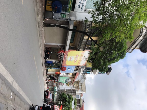 PHÂN LÔ BỘ CÔNG AN, HOÀNG VĂN THÁI, PHƯƠNG LIỆT, LÔ GÓC, Ô TÔ TRÁNH