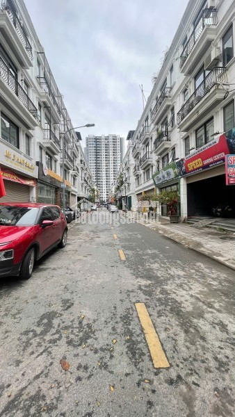 CHỦ CẦN BÁN CĂN 84 M2 SHOPHOUSE SÔNG HỒNG - GIA LÂM, GIÁ 21.8 TỶ, LH 0985865658
