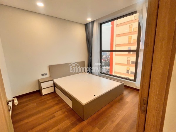 Bán đất tặng nhà Kẻ Tạnh - Giang Biên- Ô tô đỗ cổng- 58m hơn 4 tỷ