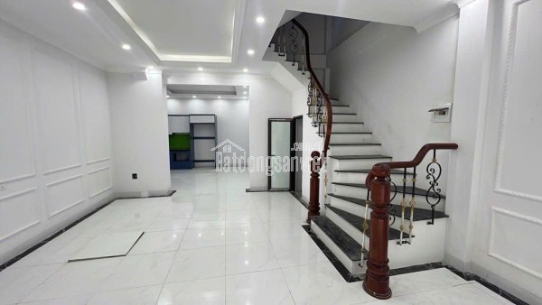 Bán nhà phố Hà Trì 3, Hà Đông, 31m2, sổ đỏ chính chủ, giá 6,5 tỷ.