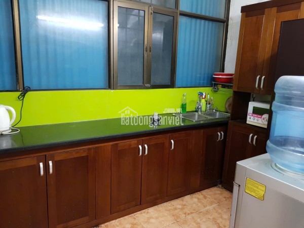 Cho thuê nhà chung cư ở ngõ 100 phố Khương Thượng, quận Đống Đa
