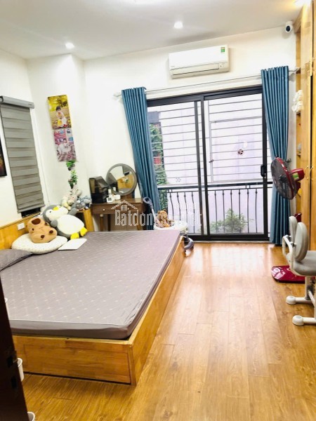 BÁN NHÀ CẤP 4 – VỊ TRÍ ĐẸP ĐƯỜNG VŨ XUÂN THIỀU, LONG BIÊN

.