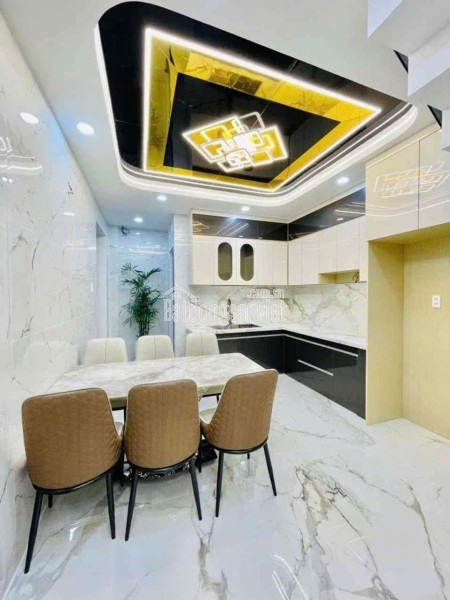 Nhà bán lô góc LVQ 2 mặt tiền thông thoáng, hẻm xe hơi né nhau thoải mái, 8,8 tỷ TL
