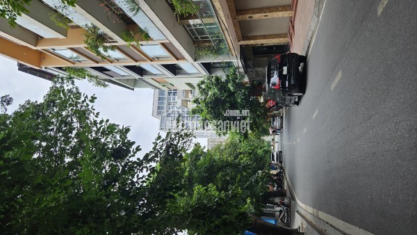 NHỈNH 20 TỈ - NHÀ HOÀNG CẦU SẴN 6 TẦNG - NGÕ THÔNG Ô TÔ