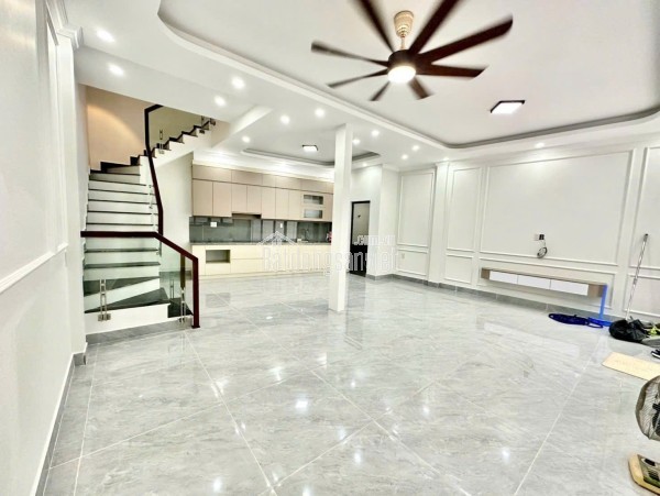 NHÀ 3 TẦNG XÂY ĐỘC LẬP GẦN BỆNH VIỆN VIỆT TIỆP 2 HẢI PHÒNG CHỈ 2,X TỶ
