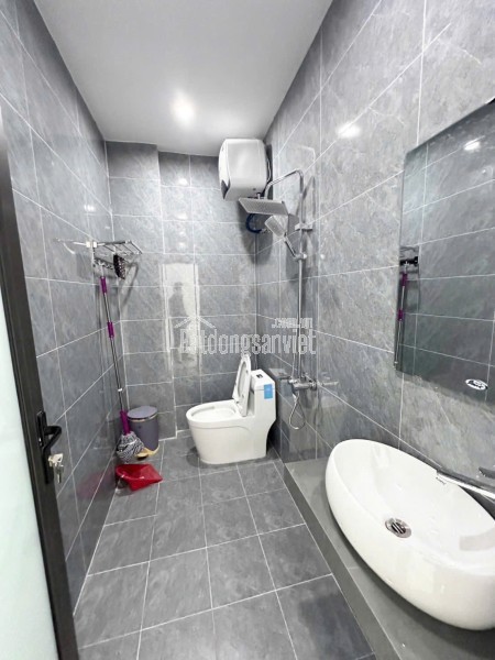 NHÀ 3 TẦNG XÂY ĐỘC LẬP GẦN BỆNH VIỆN VIỆT TIỆP 2 HẢI PHÒNG CHỈ 2,X TỶ