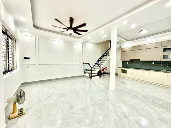 NHÀ 3 TẦNG XÂY ĐỘC LẬP GẦN BỆNH VIỆN VIỆT TIỆP 2 HẢI PHÒNG CHỈ 2,X TỶ