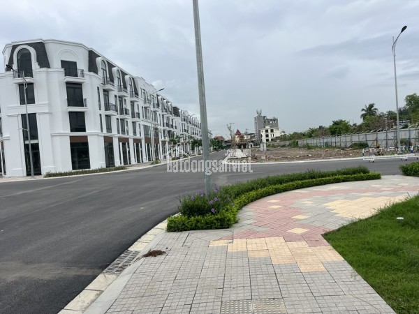 bán căn liền kề thủy nguyên hải phòng 4,5 ty ,4 tầng .mặt đường 083.2865.116