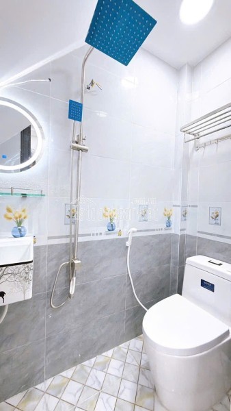 NHÀ MỚI ĐẸP Ở NGAY ĐƯỜNG TÔN ĐẢN DT48M2 CHỈ 2 TỶ 650