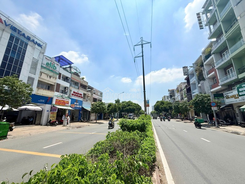Bán Gấp Căn Góc 2 MT Lạc Long Quân, Phường 5, Quận 11
