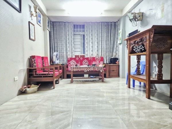 Bán Nhà LK KBT, Trịnh Đình Cửu, KĐT Định Công giá 6,2 Tỷ 26m2 3,3mt