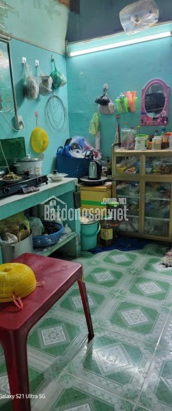Bán nhà cấp 4 suốt có 1 gác gỗ ngay trung tâm Đầm Sen Q11
