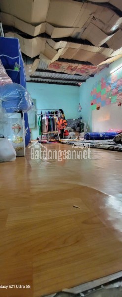 Bán nhà cấp 4 suốt có 1 gác gỗ ngay trung tâm Đầm Sen Q11