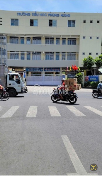 Bán nhà cấp 4 suốt có 1 gác gỗ ngay trung tâm Đầm Sen Q11