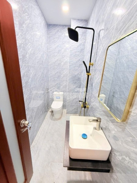 Bán nhà 4 tầng, đường 494 Tăng Nhơn Phú A, Quận 9, Thủ Đức, TP HCM. DT  50m2, sổ hồng riêng. Giá