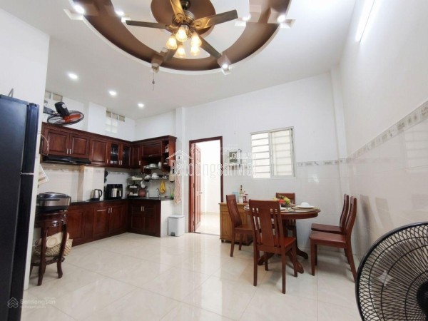 Bán nhà sát Bến Xe Quận 8 hẻm thông xe hơi tới cửa, 4x23m nở hậu 5.5m chỉ 6.25 tỷ