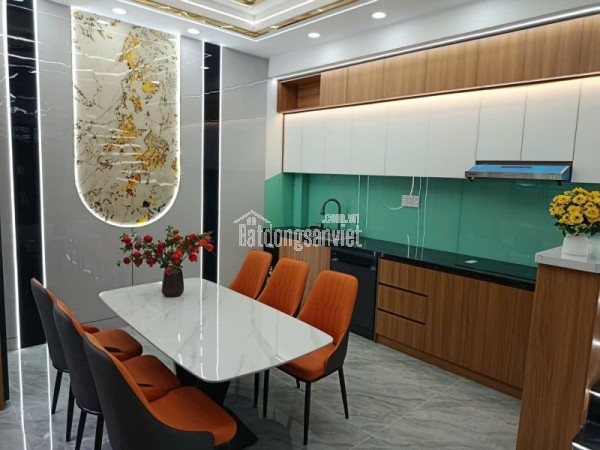 Bán nhà 3 tầng Quốc Lộ 13, Hiệp Bình Phước, Thủ Đức, 56m2, 3PN, Sổ hồng riêng, giá 7,45  tỷ.
