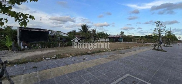 HOT HOT – CHÍNH CHỦ CẦN BÁN ĐẤT TẶNG NHÀ MẶT TIỀN TẠI NGUYỄN HUỆ, Phường 5, TP.Tuy Hòa- Phú Yên