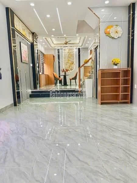 Siêu phẩm 4 tầng BTCT, ô tô ngủ trong nhà, 4m x 13m, gần chợ Thạch Đà -  Quận Gò Vấp, chỉ 6 tỷ