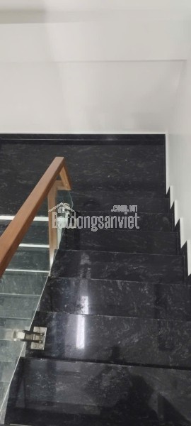 BÁN NHÀ ĐỘC LẬP HẢI AN, HẢI PHÒNG  CÁCH MẶT ĐƯỜNG 15M, GIÁ 2,98 TỶ