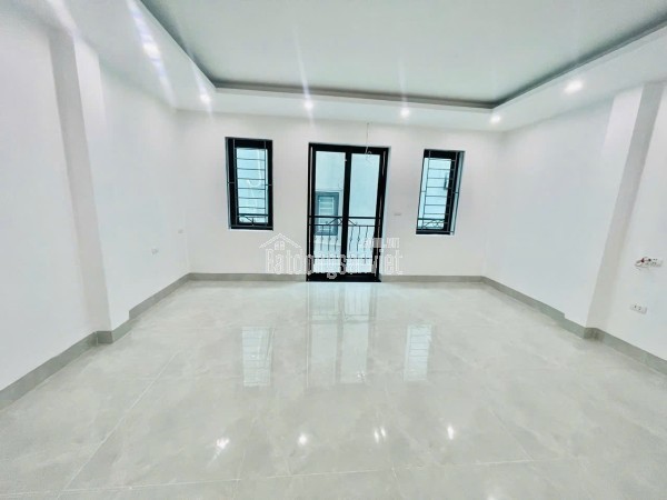 Chính chủ bán nhà riêng 45 m2 xây mới 5 tầng thang máy Phú Lương, Hà Đông