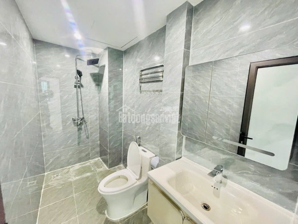 Chính chủ bán nhà riêng 45 m2 xây mới 5 tầng thang máy Phú Lương, Hà Đông