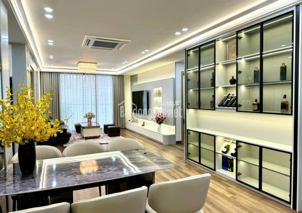 CHUNG CƯ NGOẠI GIAO ĐOÀN 130M 3PN FULL ĐẸP GIÁ ĐẦU TƯ
