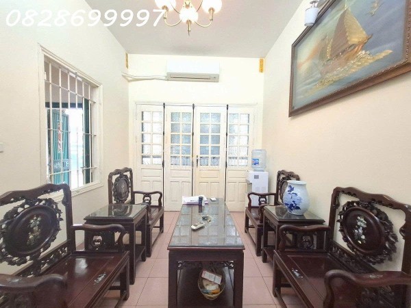 CHÍNH CHỦ GỬI BÁN NHÀ Ô TÔ TRÁNH ĐÊ LA THÀNH 4 TẦNG Ô TÔ DỪNG ĐỖ QUAY ĐẦU