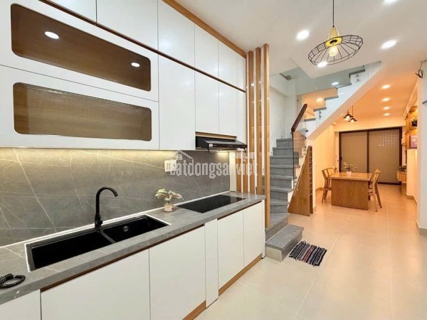 BÁN NHÀ CHÍNH CHỦ  666 ĐƯỜNG 3/2, QUẬN 10,TPHCM